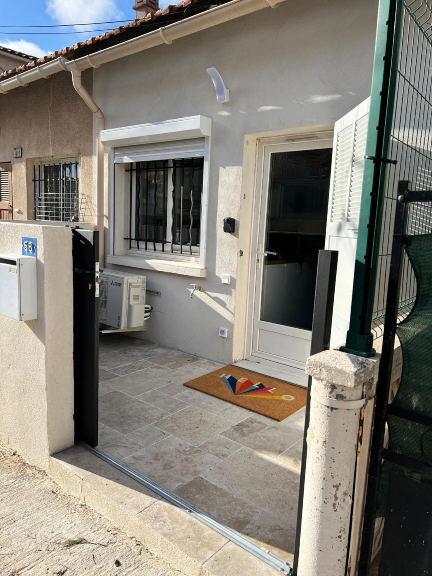 Coquette Maison A 500 M De La Plage Du Verdon A La Couronne Мартіг Екстер'єр фото